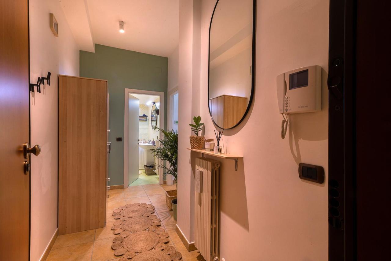 Appartement Cavour Elegante Loft In Centro à Macerata Extérieur photo