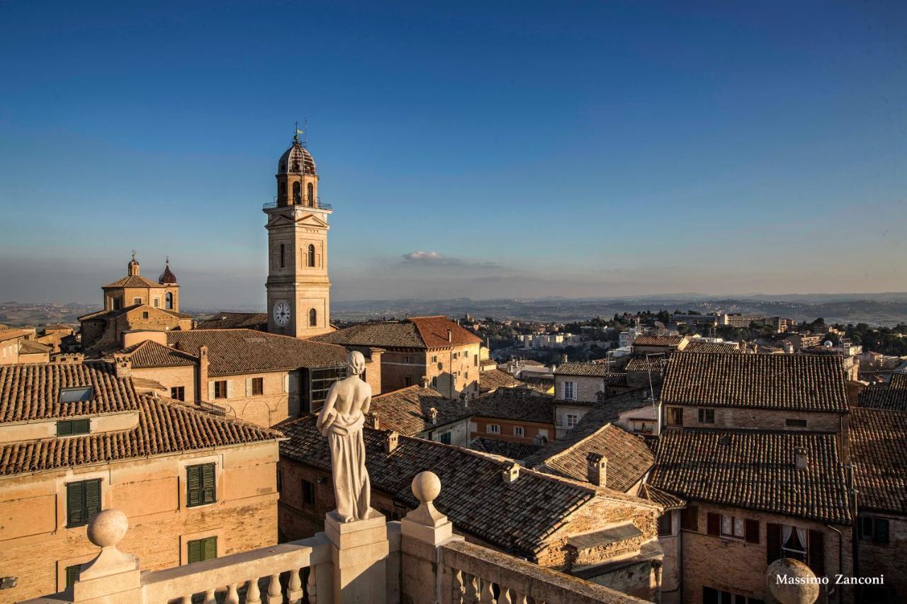 Appartement Cavour Elegante Loft In Centro à Macerata Extérieur photo